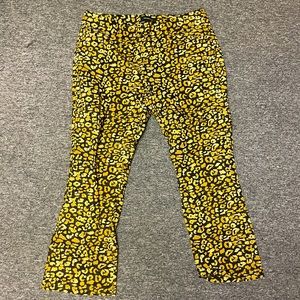 Leopard print cropped pants